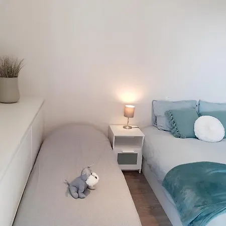 Duplex Capricia Met Zwembad Jachthaven * 니우포르트