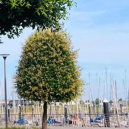 아파트 Duplex Capricia Met Zwembad Jachthaven